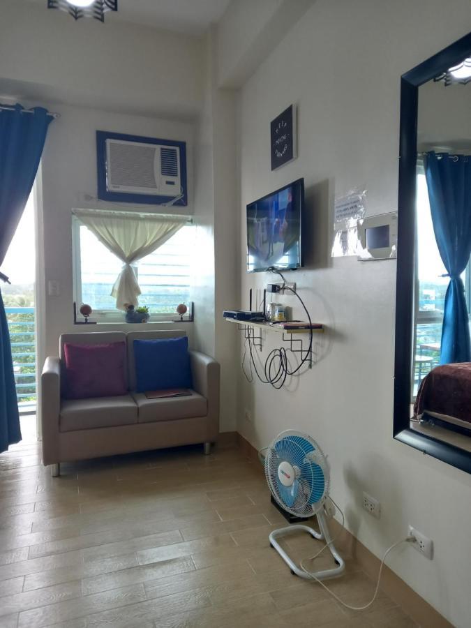 Studio Unit, Homely Condo At One Madison Place Near Iloilo Business Park Ph. Exterior foto