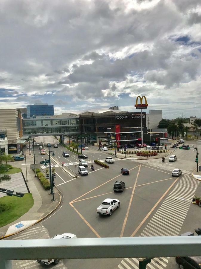Studio Unit, Homely Condo At One Madison Place Near Iloilo Business Park Ph. Exterior foto